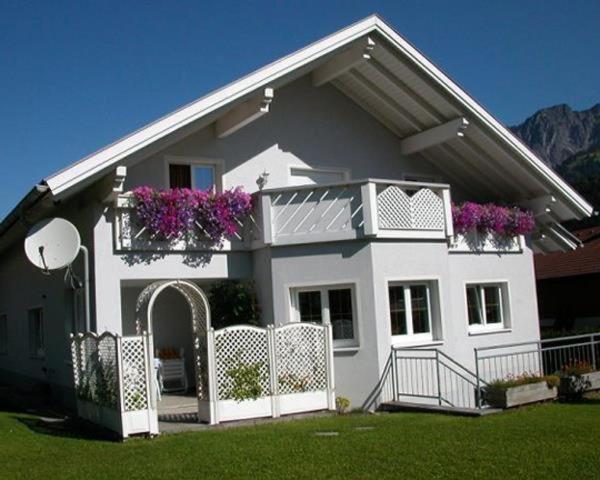 Appartamento Haus Sahin Vandans Esterno foto